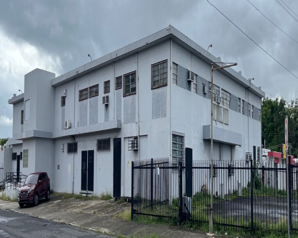 Se Alquila Local Comercial en la 65 Infantería